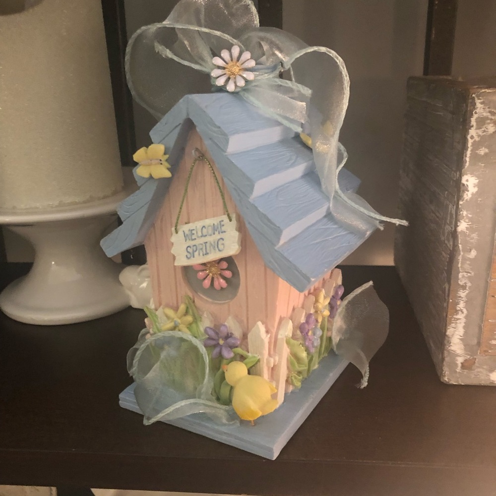 Pastel Birdhouse with Flowers and Ribbon